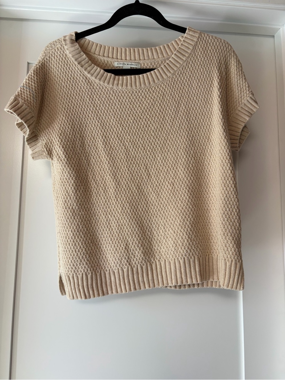 Banana Republic Beige Textured Short-Sleeve Knit Sweater